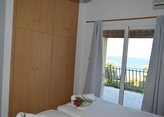 Limanaki Apartamento *