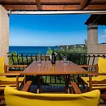 Limanaki Apartment